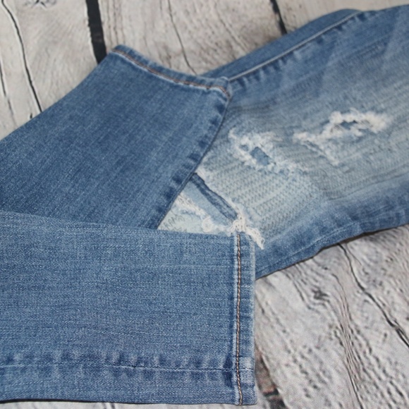Distressed American Eagle Jeans - Picture 6 of 7